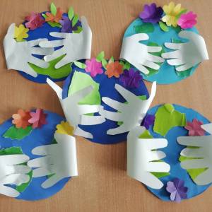 «Планета Земля». Фотоотчёт об изготовлении аппликации в дошкольной группе