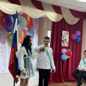 Фотоотчет о проведении школьной линейки, посвященной окончанию учебного года