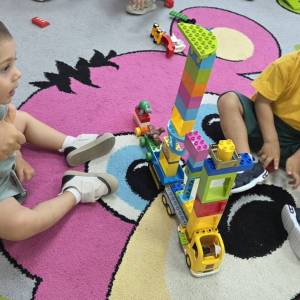 Конспект занятия по LEGO-конструированию «Транспорт» для детей 2–4 лет