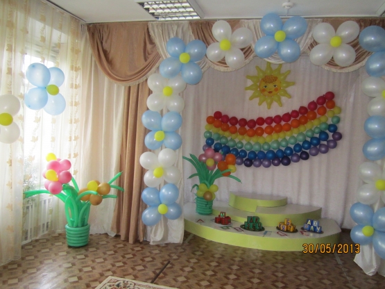 Оформление воздушными шарами детского сада!
