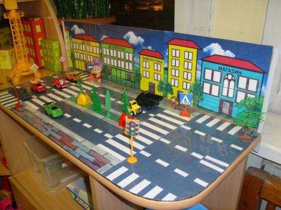 Мультфильмы, игры, раскраски и рабочие тетради о правилах дорожного движения для детей