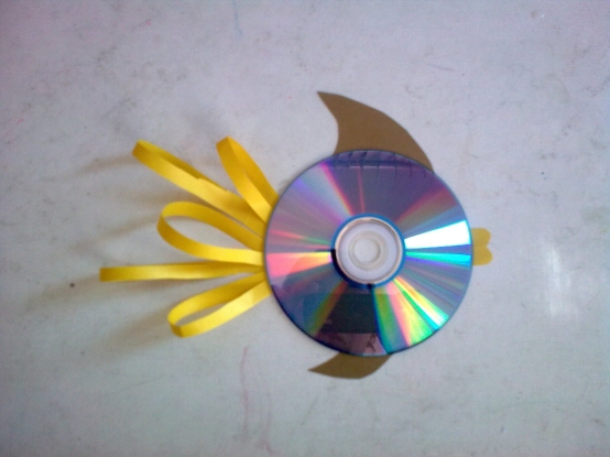 Что можно сделать из старых компакт-дисков: 6 идей оригинального декора