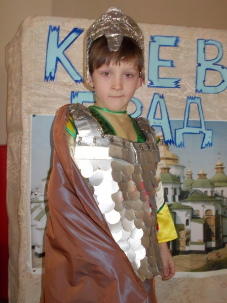 Костюм Богатыря (уценка): кольчуга, рубаха, шлем, брюки, плащ, меч (Россия) купить в Омске