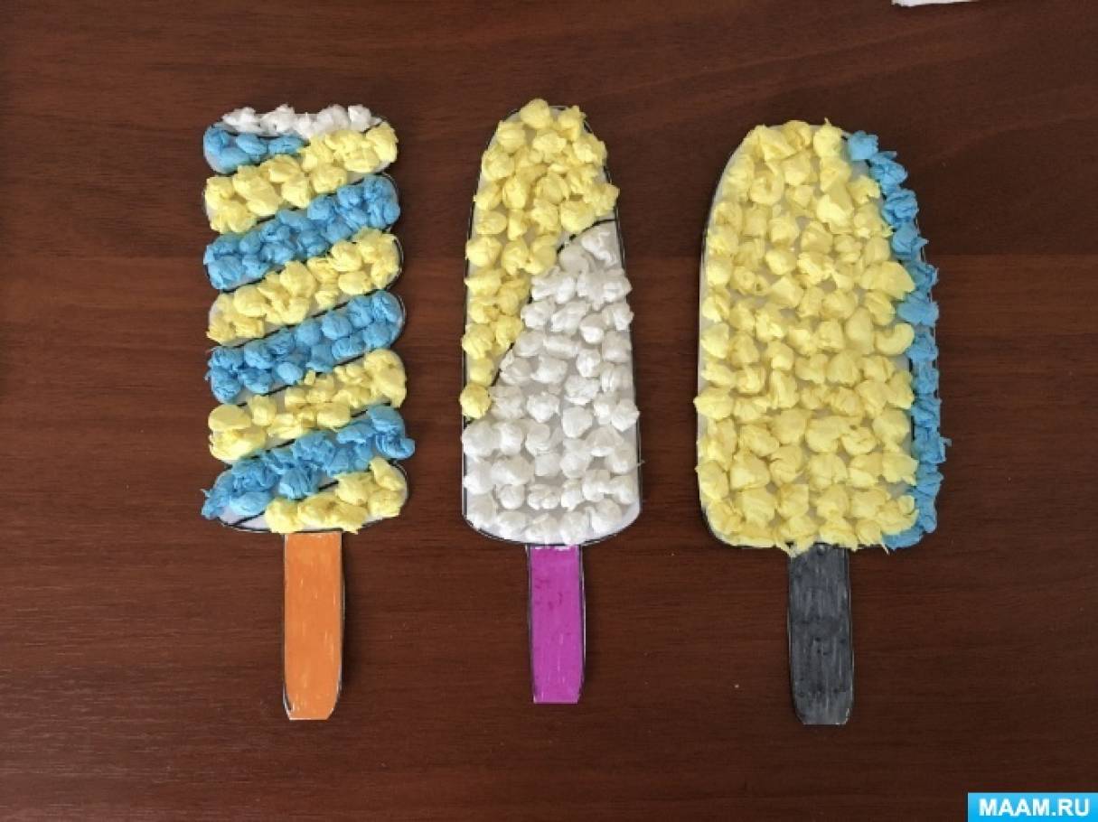 Цветочный колодец из палочек от мороженого и бобинки