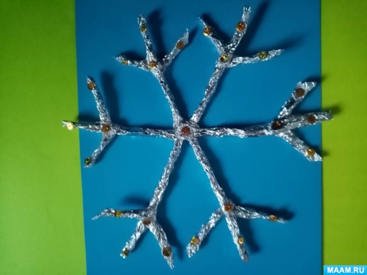 Снежинка своими руками: мастер-класс с пошаговыми фото и видео-уроками для начинающих