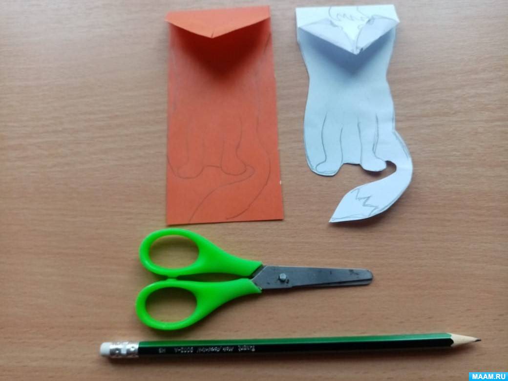 Бумажные лисы из рук мастера оригами