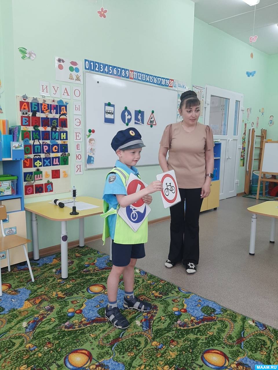 ПДД. Правила дорожного движения для детей в подготовительной группе.  Воспитателям детских садов, школьным учителям и педагогам - Маам.ру