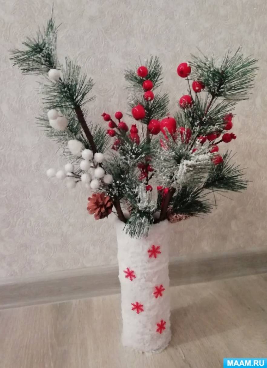 Варианты новогоднего декора в вазе