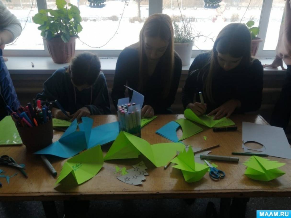 Мастер-класс Поделка изделие Оригами модульное Гиппократова чаша Авторская работа Бумага