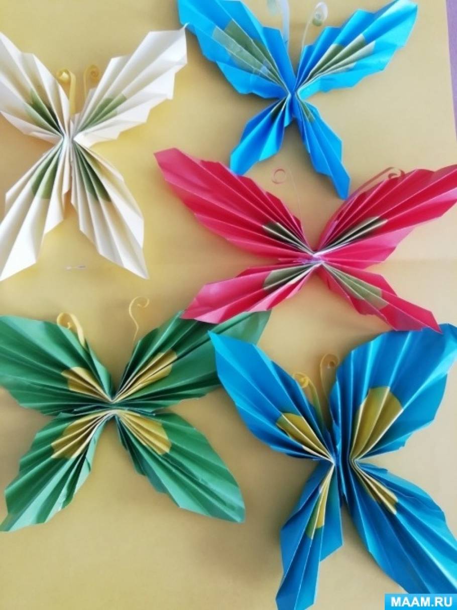 Бабочка из бумаги в технике оригами пошагово с фото