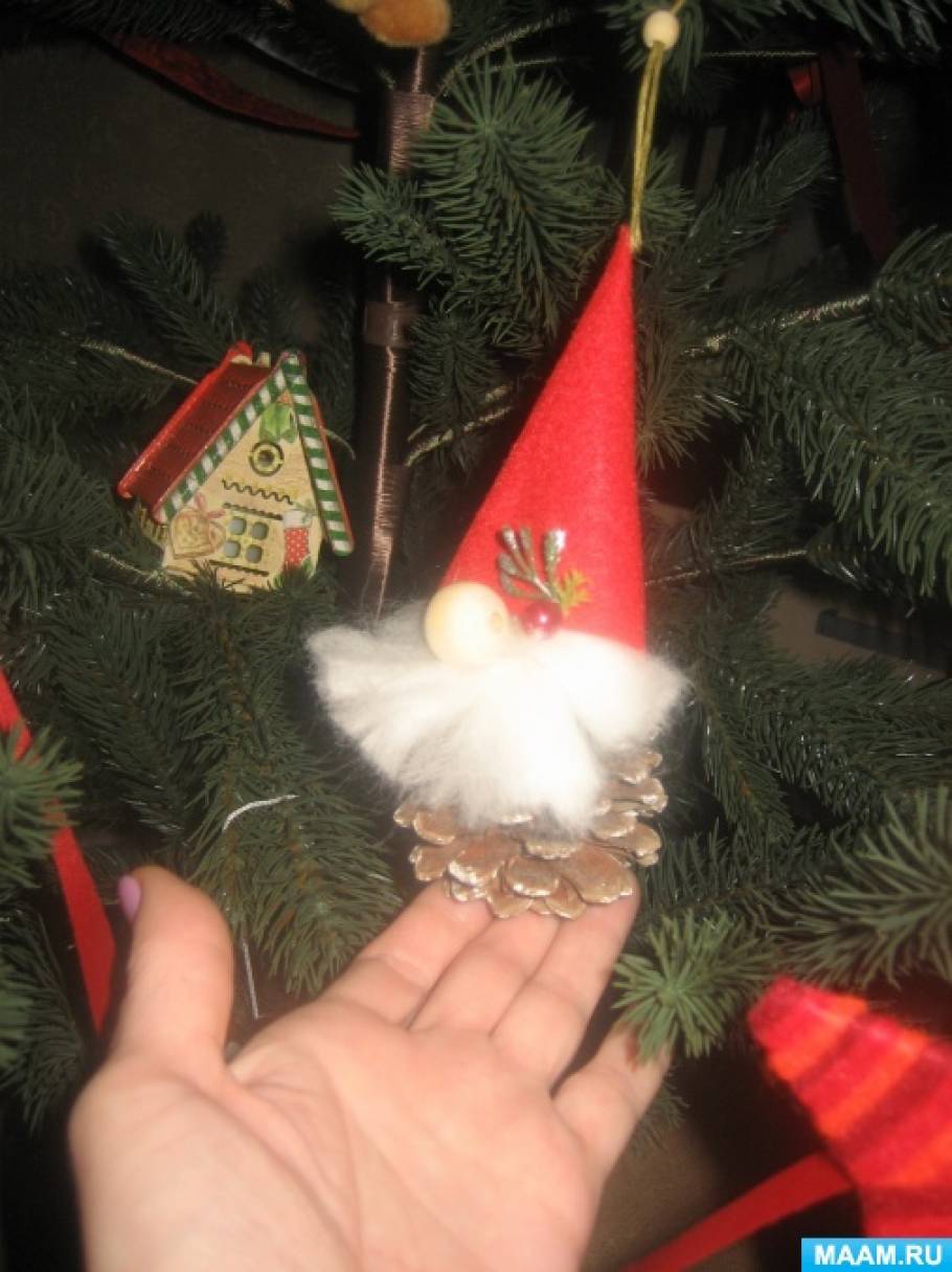 Шишки для декора на Новый год - купить в интернет-магазине luchistii-sudak.ru