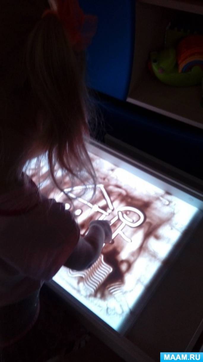 Планшет для рисования песком «Песочная сказка» с мультисветом