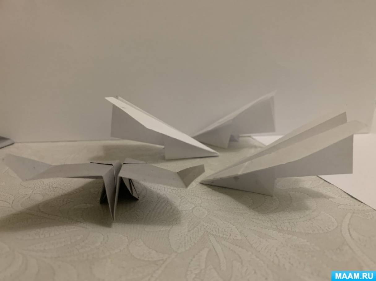 лебедь из бумаги оригами
