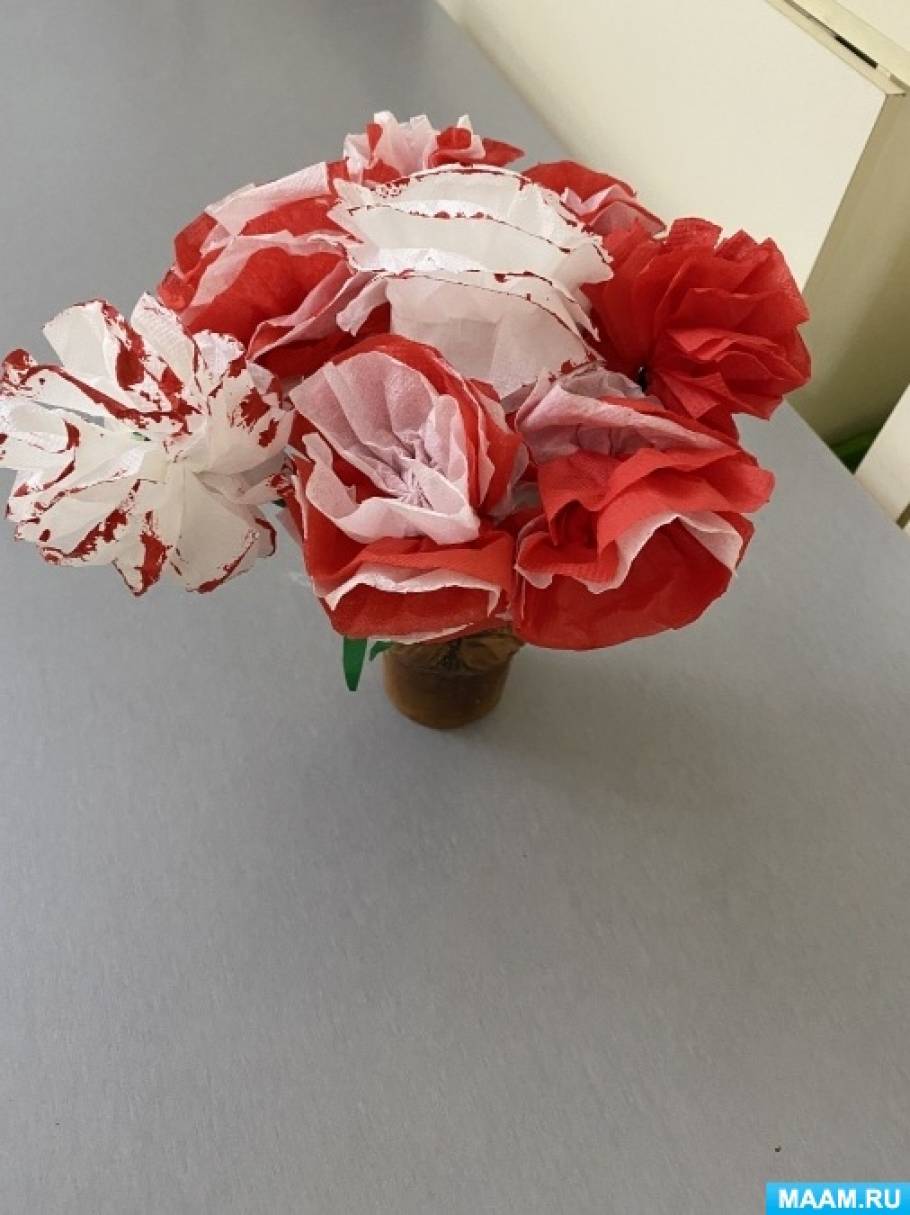 Как сделать симпатичные цветы из салфеток: пошаговая инструкция