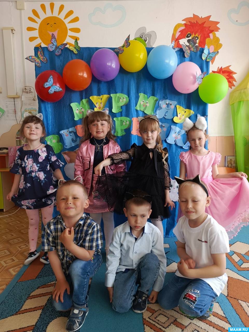Нейросеть поздравление, с днем рождения - онлайн нейросетью gkhyarovoe.ru