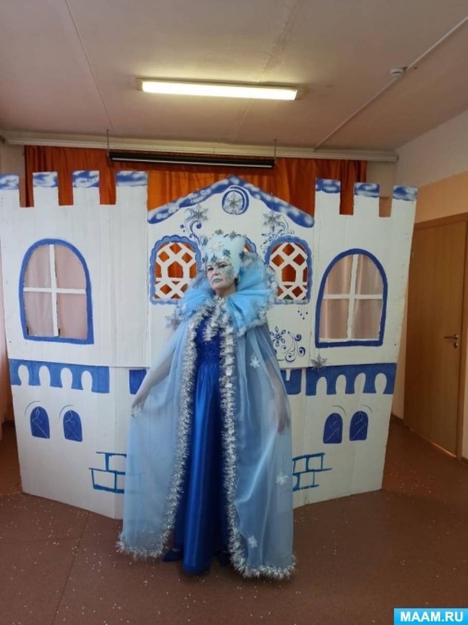 Детский сад №37 показал карнавал новогодних костюмов