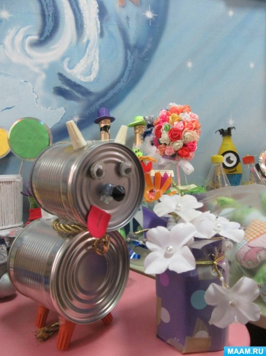 В Челябинской области наградили участников конкурса новогодней игрушки из вторсырья