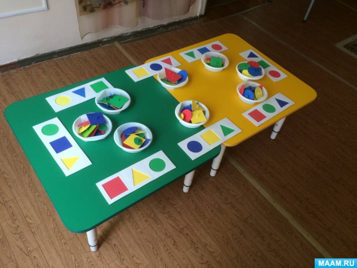 Сенсорный стол для детей раннего возраста