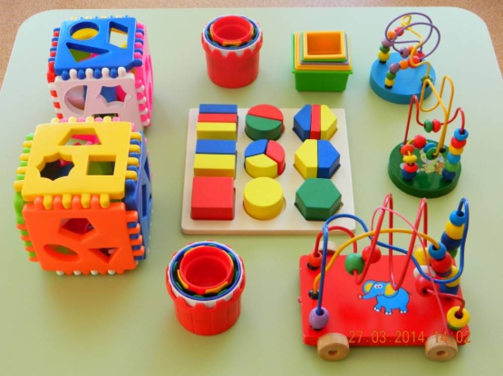 Игрушки детям в садик. Сенсорика для детей. Дидактические игрушки. Игрушки для сенсорного развития. Сенсорные игрушки для детей раннего возраста.