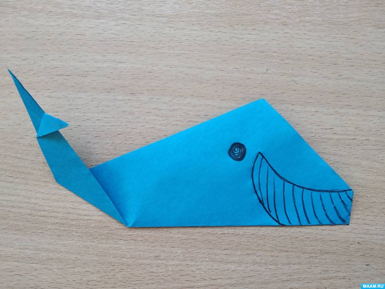 Синий кит из бумаги – детская поделка для сада, для школы - Детские поделки