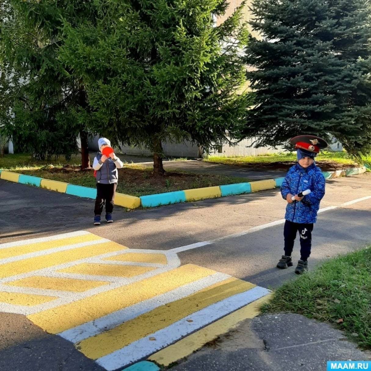 Конспект занятия по ПДД в средней группе «Страна правил дорожного движения»  (8 фото). Воспитателям детских садов, школьным учителям и педагогам -  Маам.ру