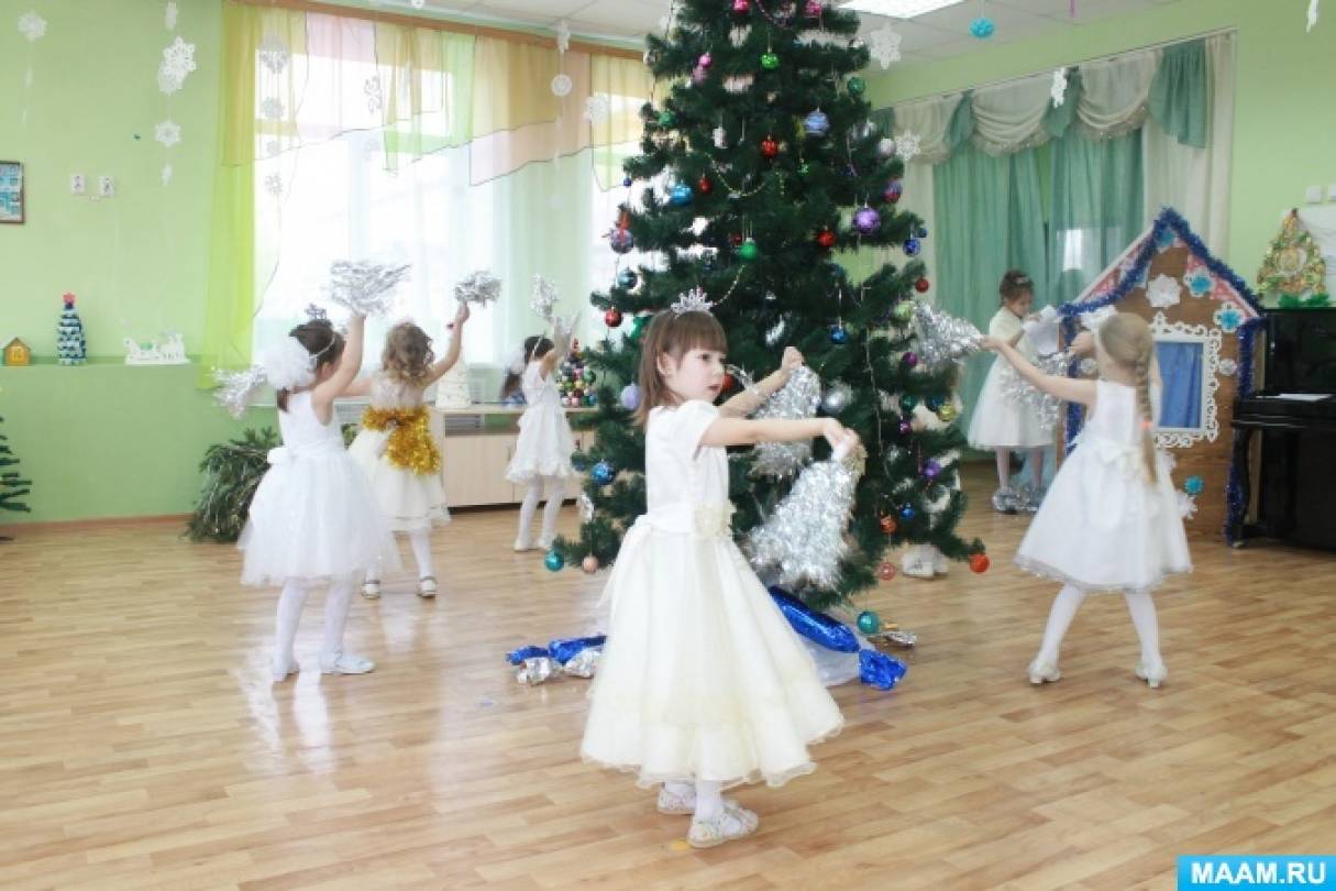 Новогодний праздник с Петрушкой в старшей разновозрастной группе (9 фото).  Воспитателям детских садов, школьным учителям и педагогам - Маам.ру