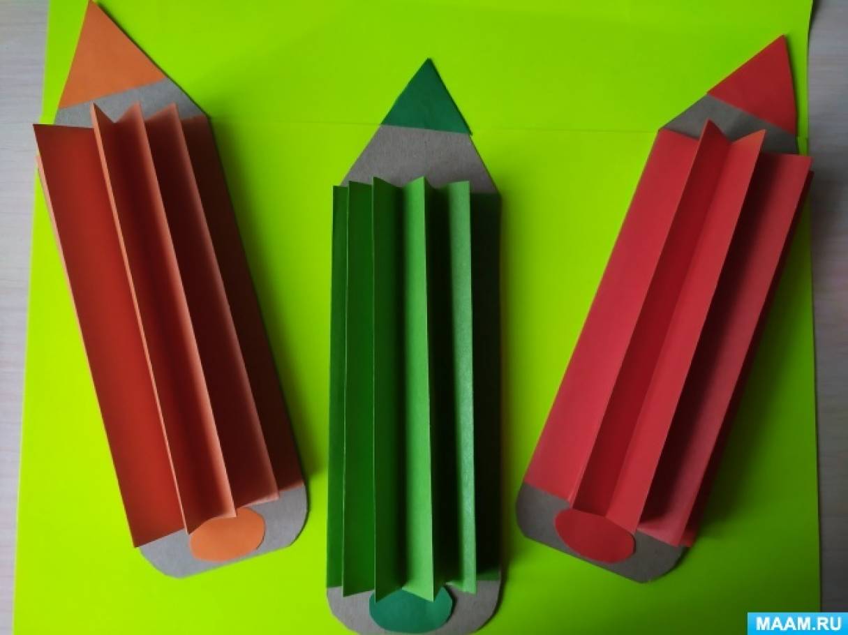 Аппликация из стружек от цветных карандашей - 10 идей для детского творчества