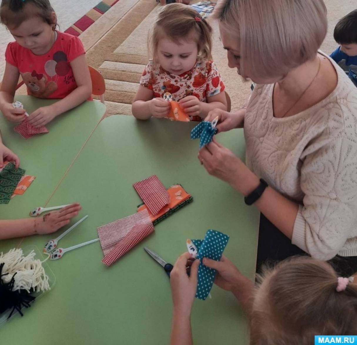 Конспект занятия «Кукла — оберег» для детей средней группы (1 фото).  Воспитателям детских садов, школьным учителям и педагогам - Маам.ру