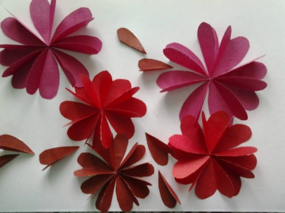 How to Make Simple Paper Heart Flowers