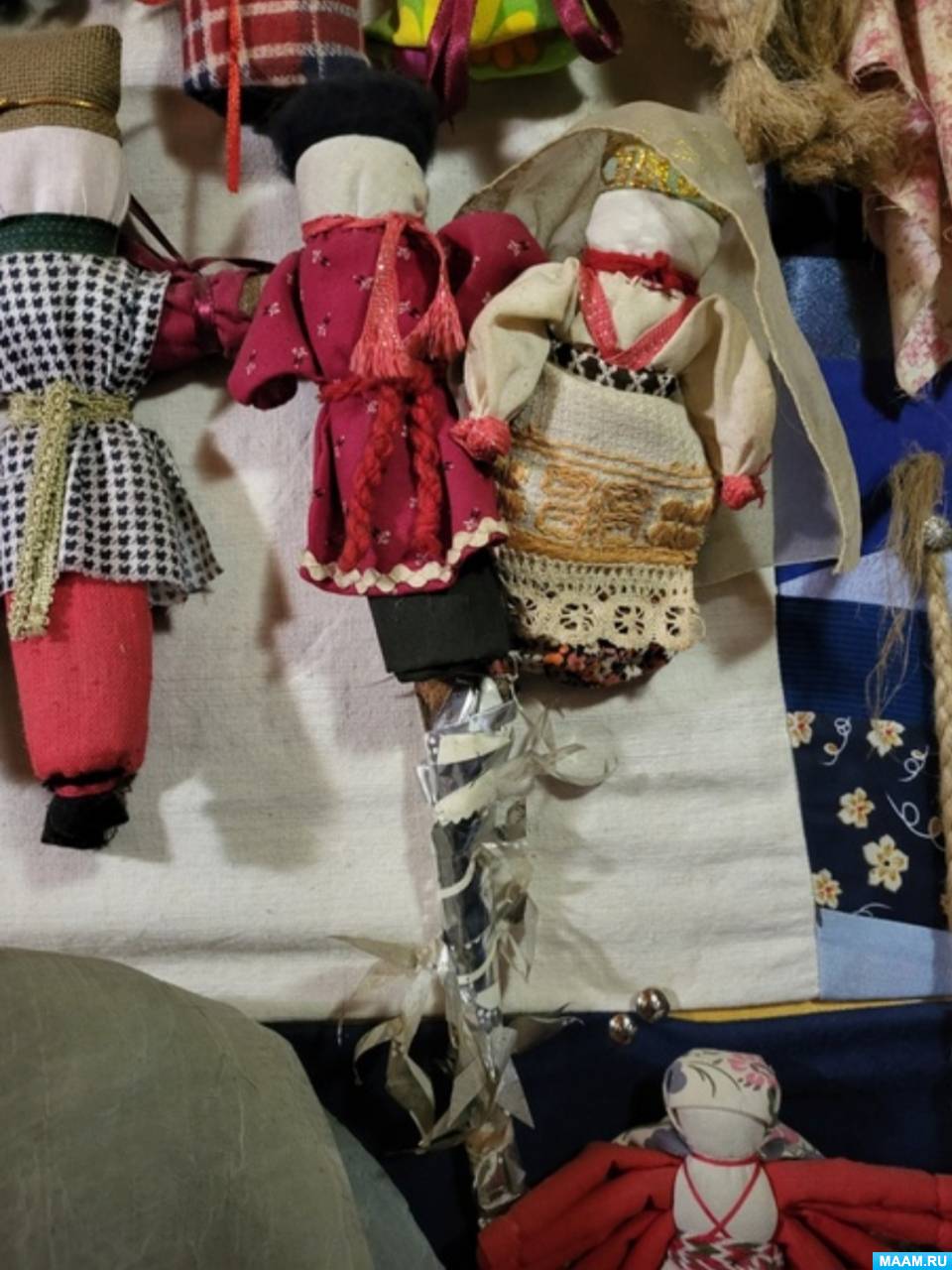 НИИ Эврика. Тряпичные куклы своими руками
