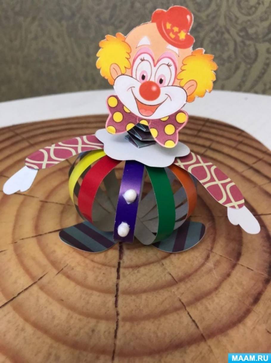 Поделки на праздники Кукла клоун