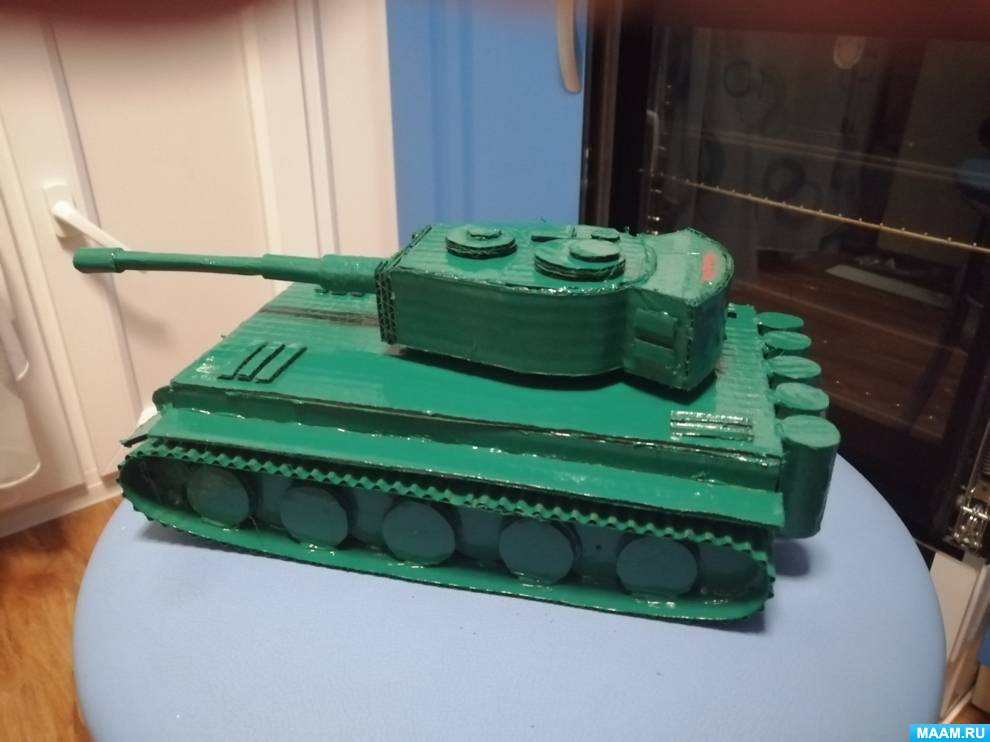 Модель танка ИС 2