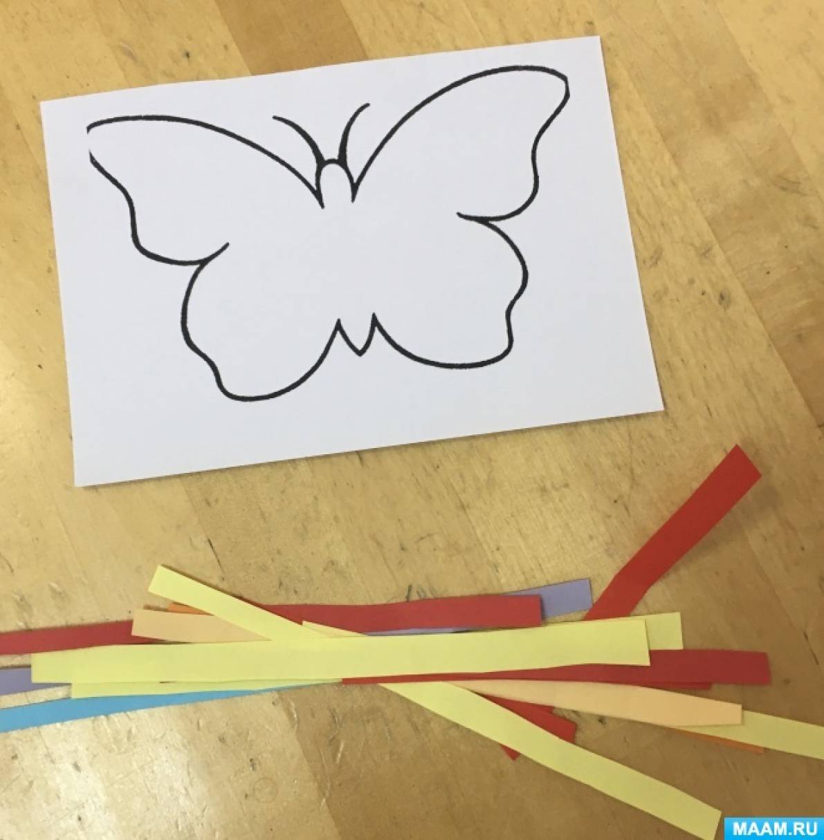 Аппликация бабочки из бумаги на стене для средней группы с видео