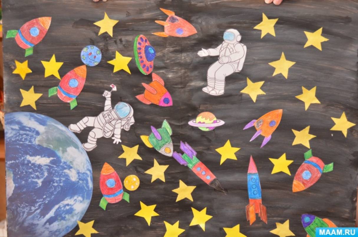 Коллективная работа космос старшая группа. Рисование космос в детском саду. Аппликация на тему космос. Коллективная аппликация на тему космос. Аппликация в средней группе на тему космос.