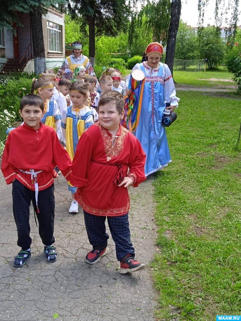 Сценарий досуга на праздник «Троица» для детей старшей группы (20 фото).  Воспитателям детских садов, школьным учителям и педагогам - Маам.ру