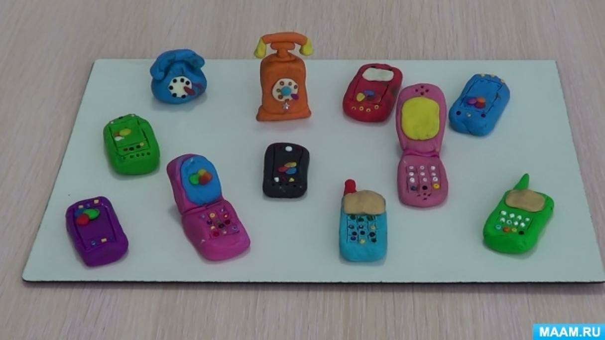 Делаем бумажный телефон для детей