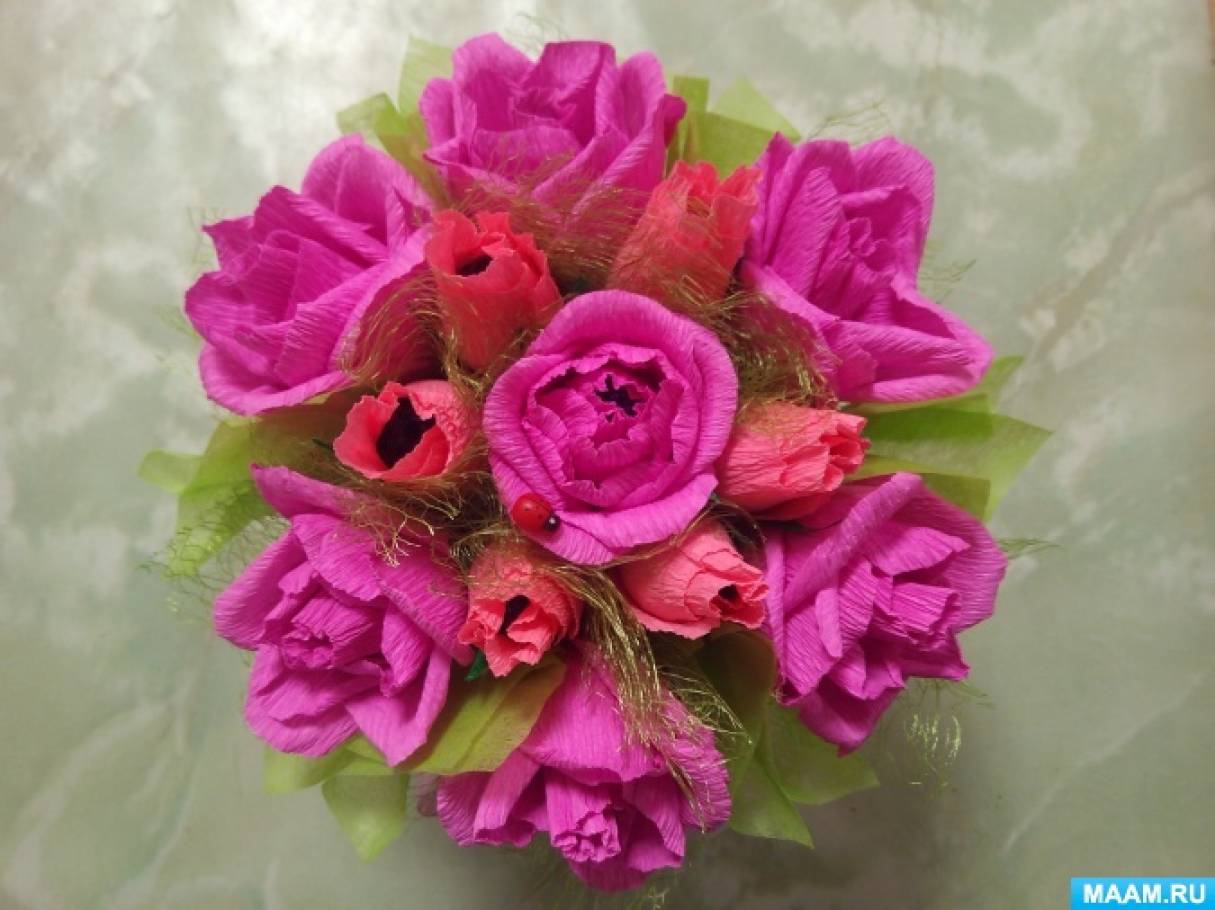 Цветы из гофрированной бумаги. Букеты из конфет. | ВКонтакте