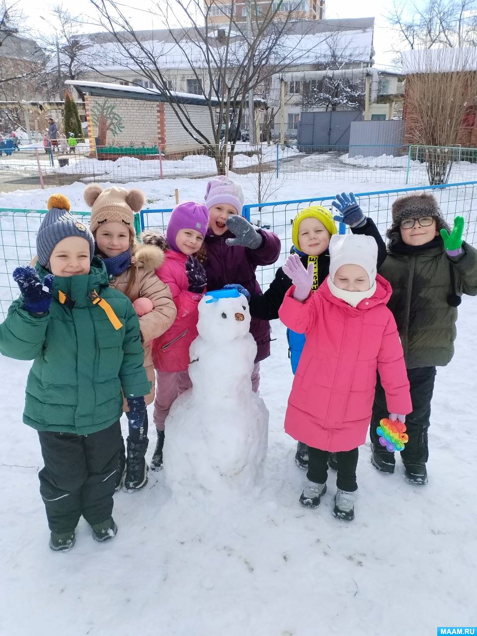 Конспект прогулки в детском саду в зимнее время года (10 фото).  Воспитателям детских садов, школьным учителям и педагогам - Маам.ру