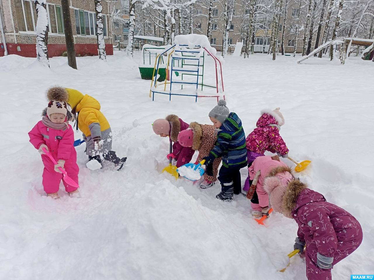 Как сделать зимнюю горку для детей на даче « taimyr-expo.ru - ТОВАРЫ ДЛЯ ДАЧИ И ДОМА
