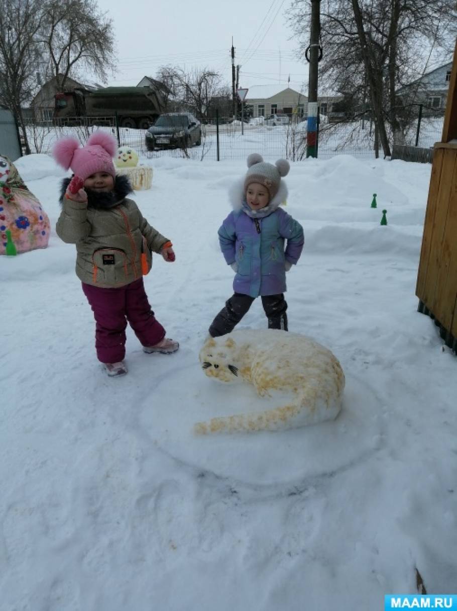 Зимнее развлечение – скульптуры из снега