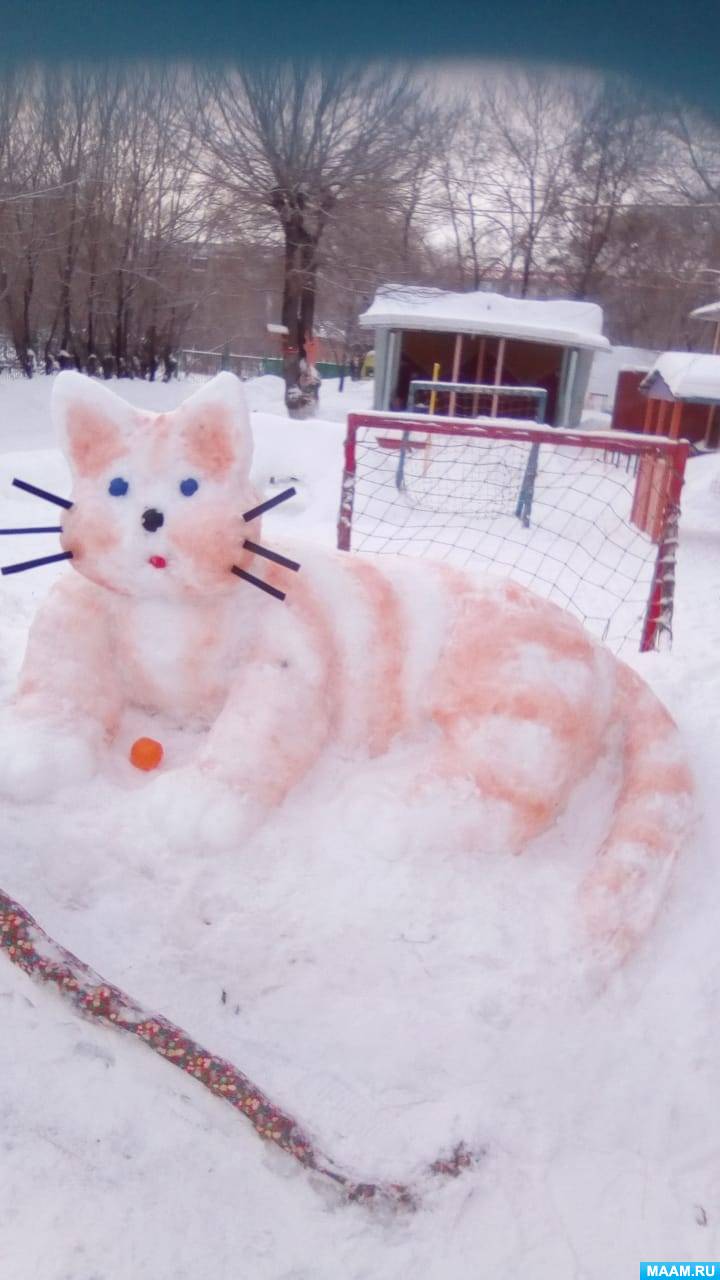 Украшение участка зимой «Кот из снега» (1 фото). Воспитателям детских  садов, школьным учителям и педагогам - Маам.ру