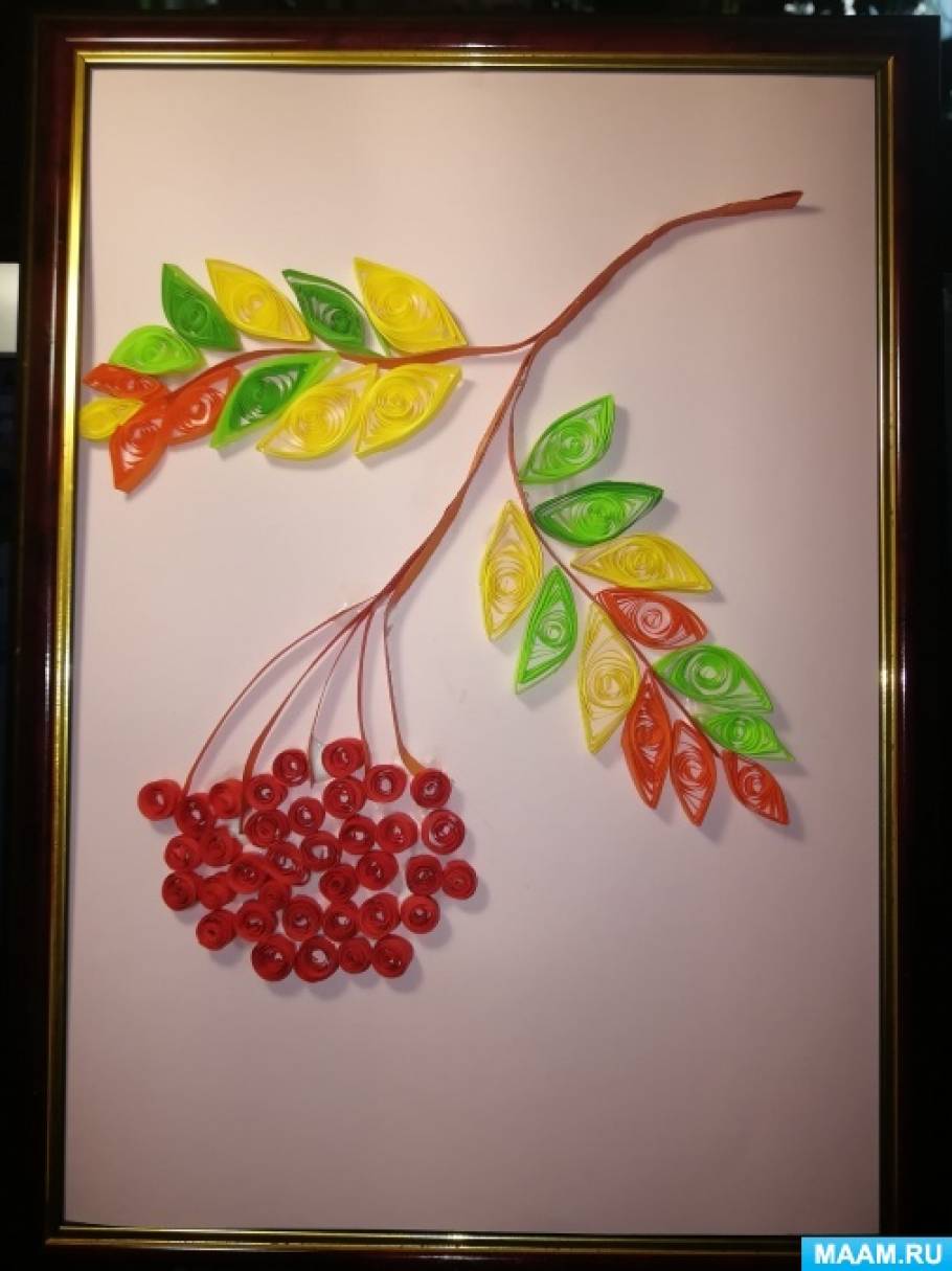 Простые и красивые поделки из ягод и листьев рябины