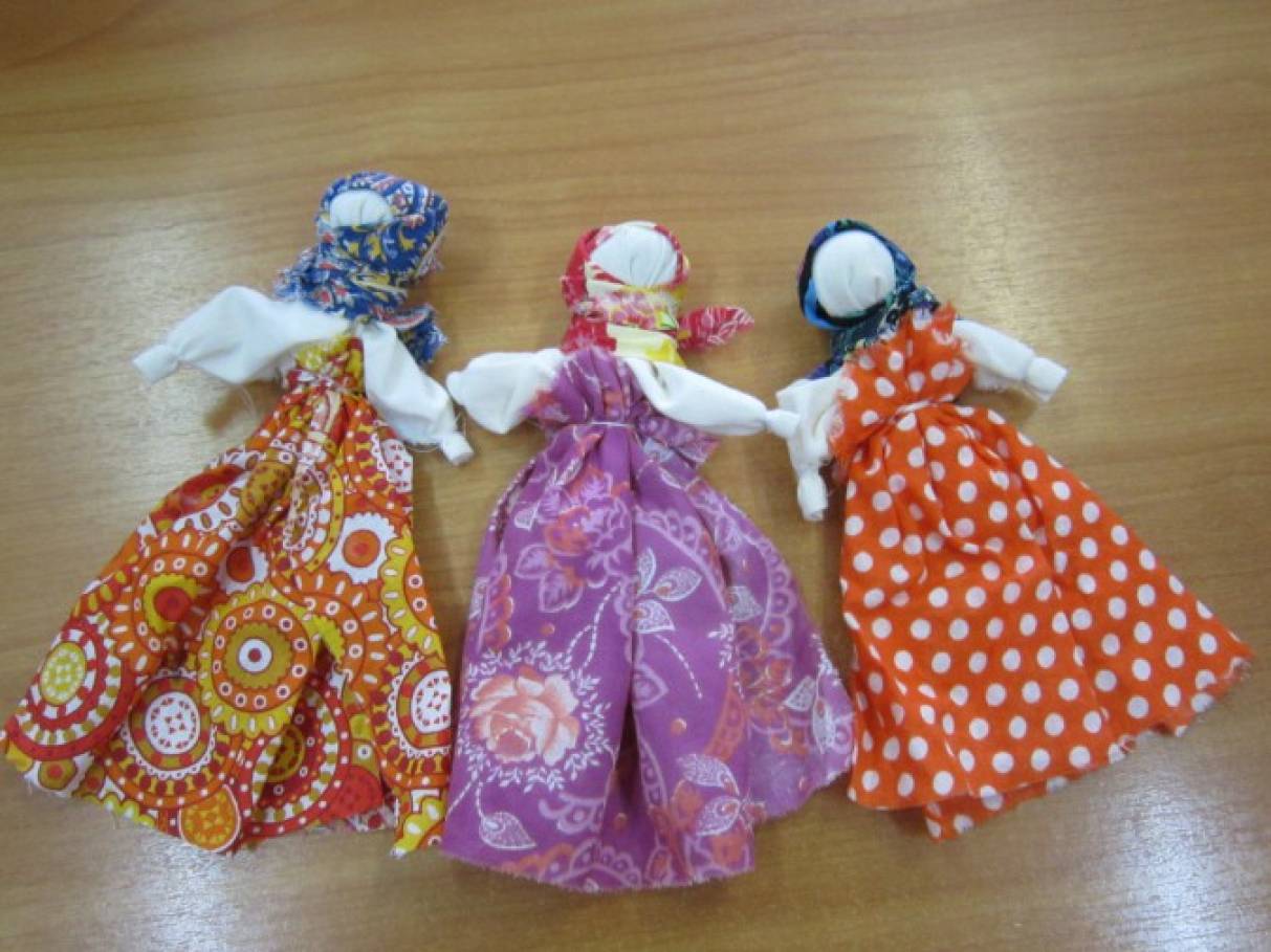 Мастер-класс по изготовлению куклы-сувенира 