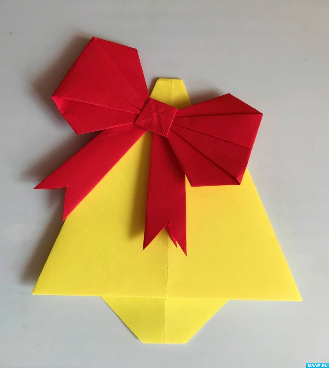 Простой оригами колокольчик из бумаги (схема+видео)