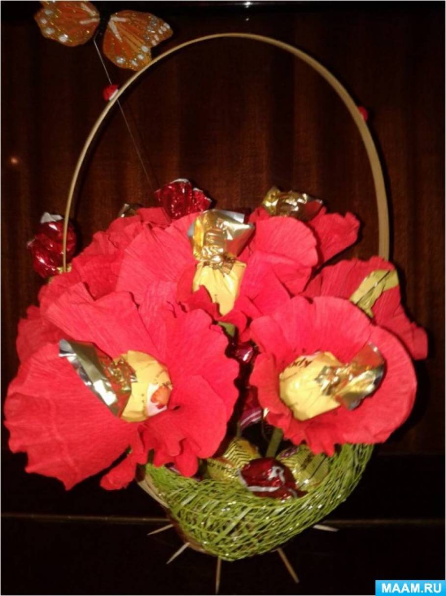 Подарок на День учителя: цветы из конфет своими руками
