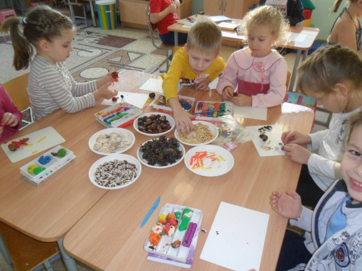 Занятие мой город. Занятие в ДОУ мое село фото. Занятие в старшей группе Луганск-мой родной городок. Мой город Волгоград занятие старшая группа. Мой город Владивосток занятия для старшей группы.