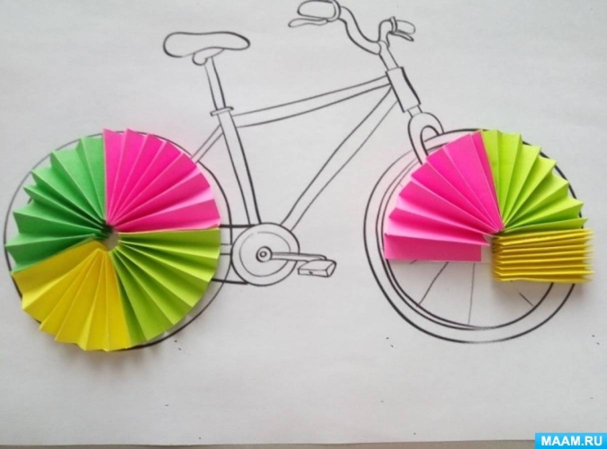 Велосипед и тачка из бумаги