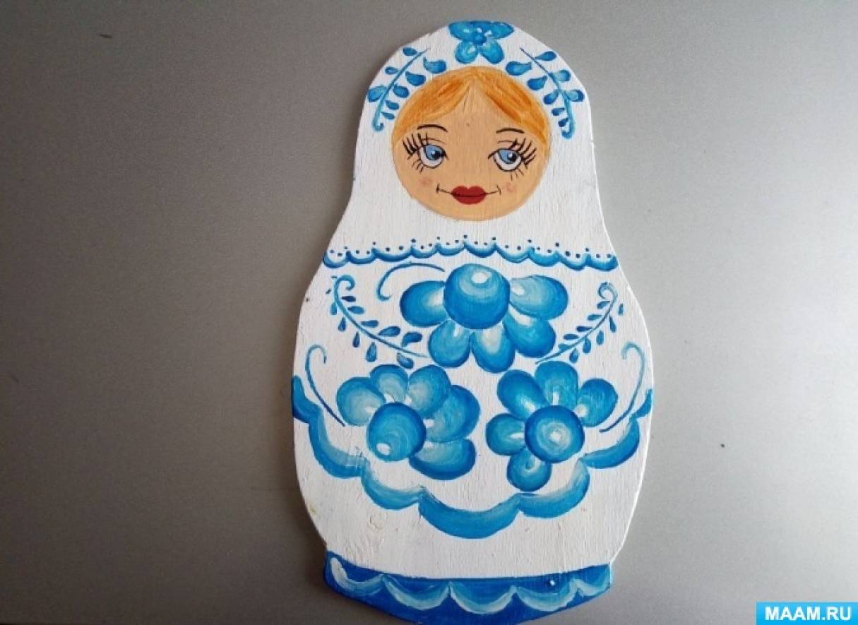 Матрешка в белорусском национальном платье с орнаментом и букетом васильков, набор 7 шт