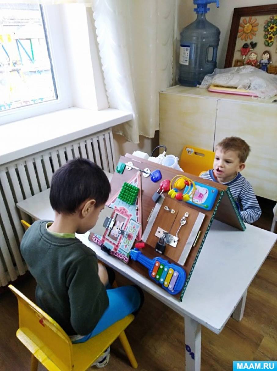 Развивающие игрушки своими руками — доска Монтессори | Детский центр 