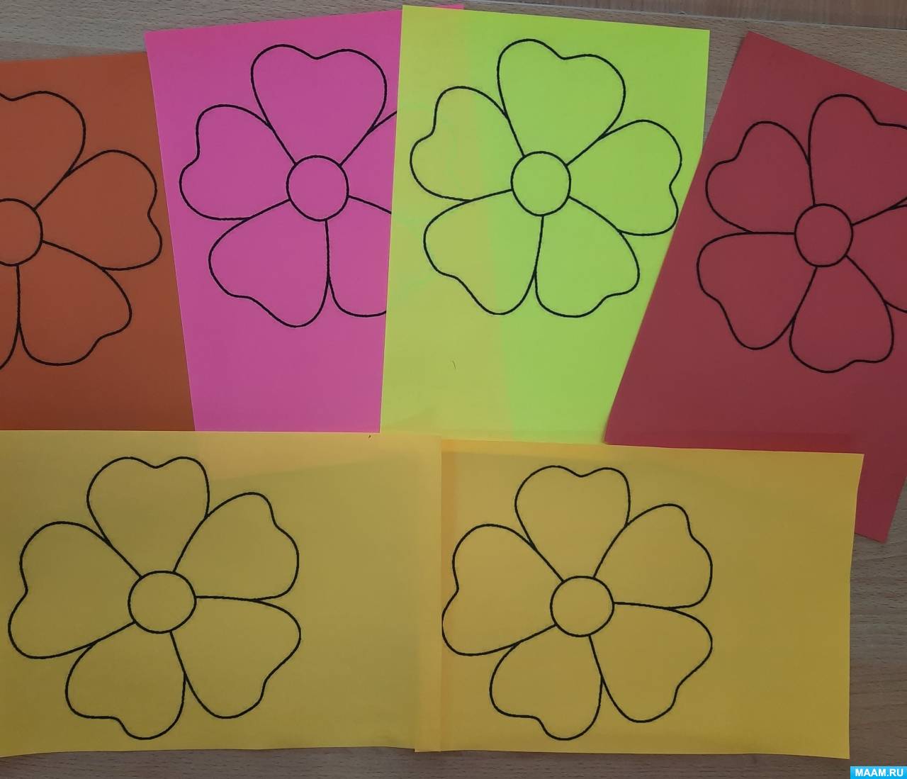 Способы и шаблоны изготовления цветов из бумаги